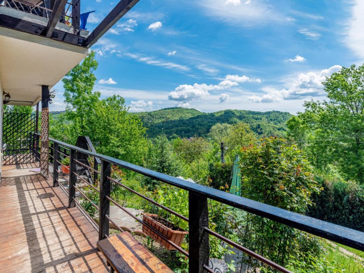 Hotel Casuta Cu Trandafiri Slănic Esterno foto