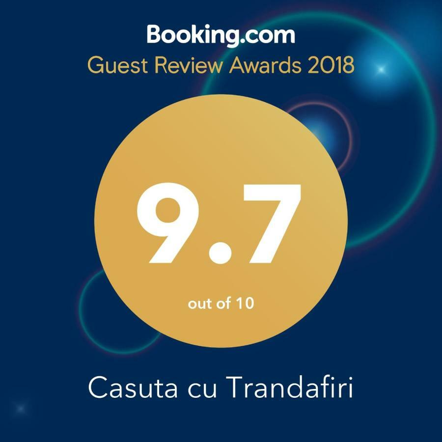 Hotel Casuta Cu Trandafiri Slănic Esterno foto